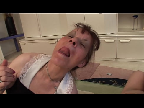 ❤️ Ogogo ababili nomkhulu oyedwa banabathathu Ividiyo yokubhebhana  ku-porn zu.filmepornonline.ru ❌❤